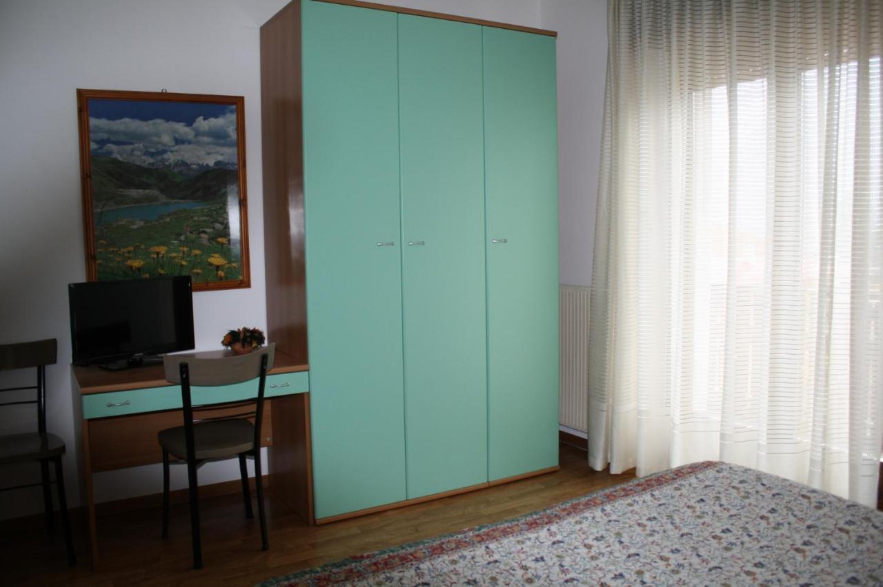 Hotel Locanda Ridevert Tione di Trento Exterior foto